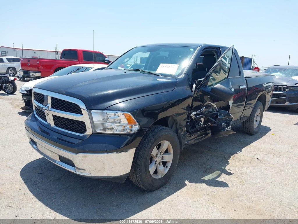 2017 Ram 1500 SLT 4X4 6'4 Box photo 2
