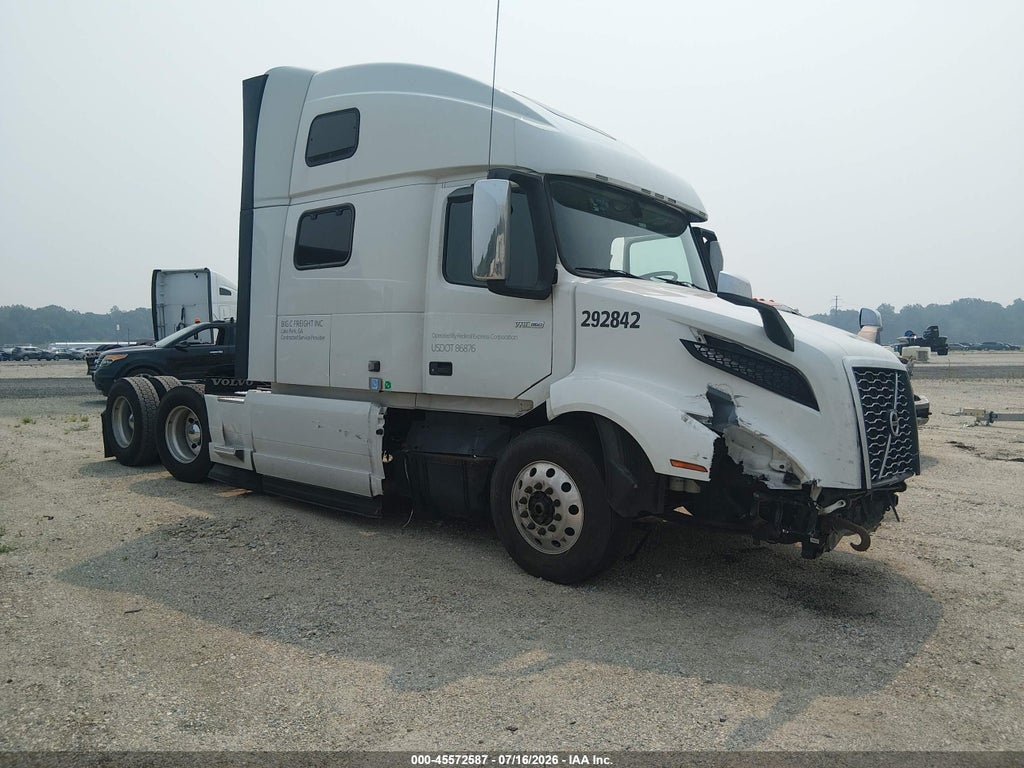 2024 VOLVO VNL