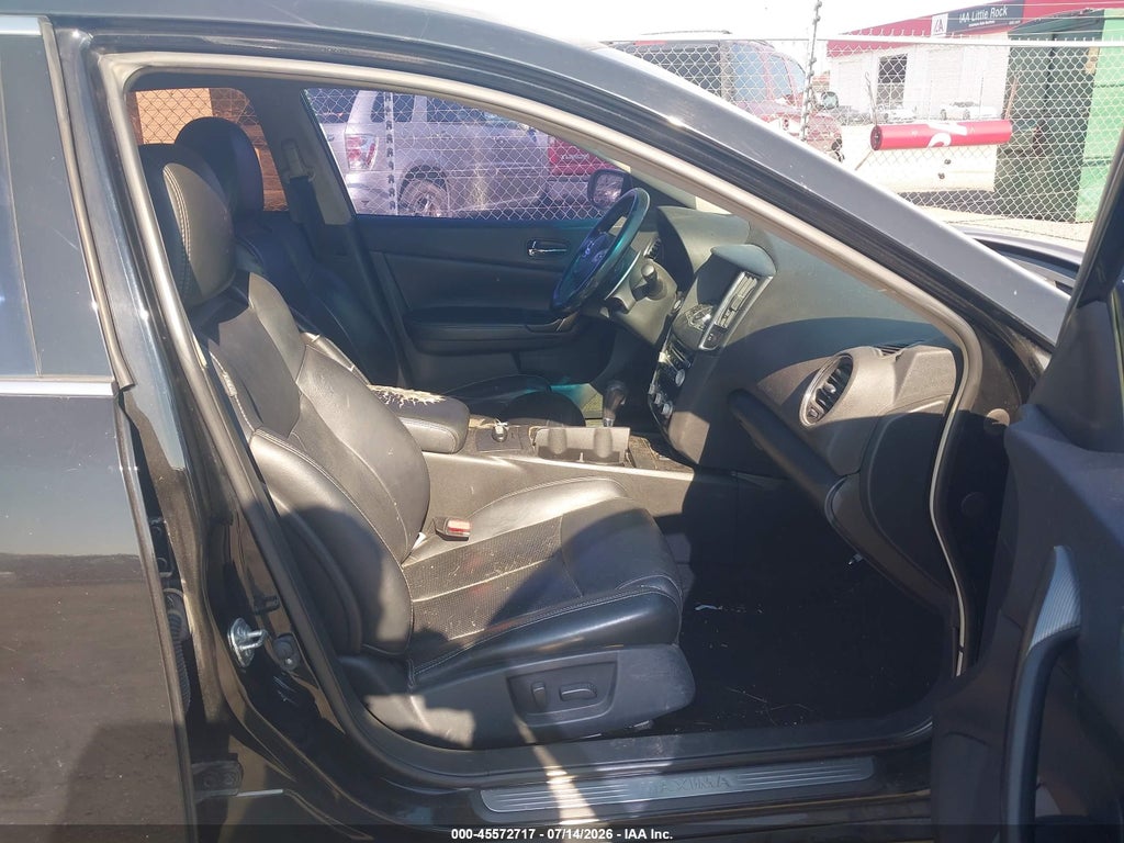 2011 Nissan Maxima 3.5 SV photo 5