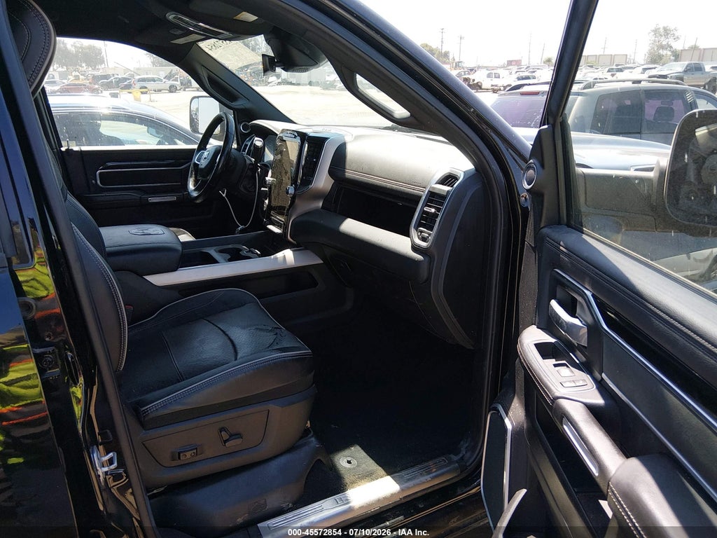 2019 Ram 2500 Laramie 4X4 6'4 Box photo 5