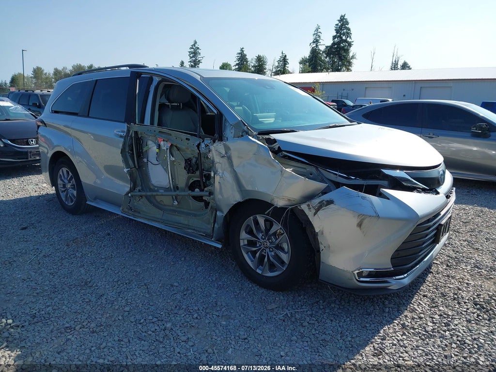 2022 TOYOTA SIENNA