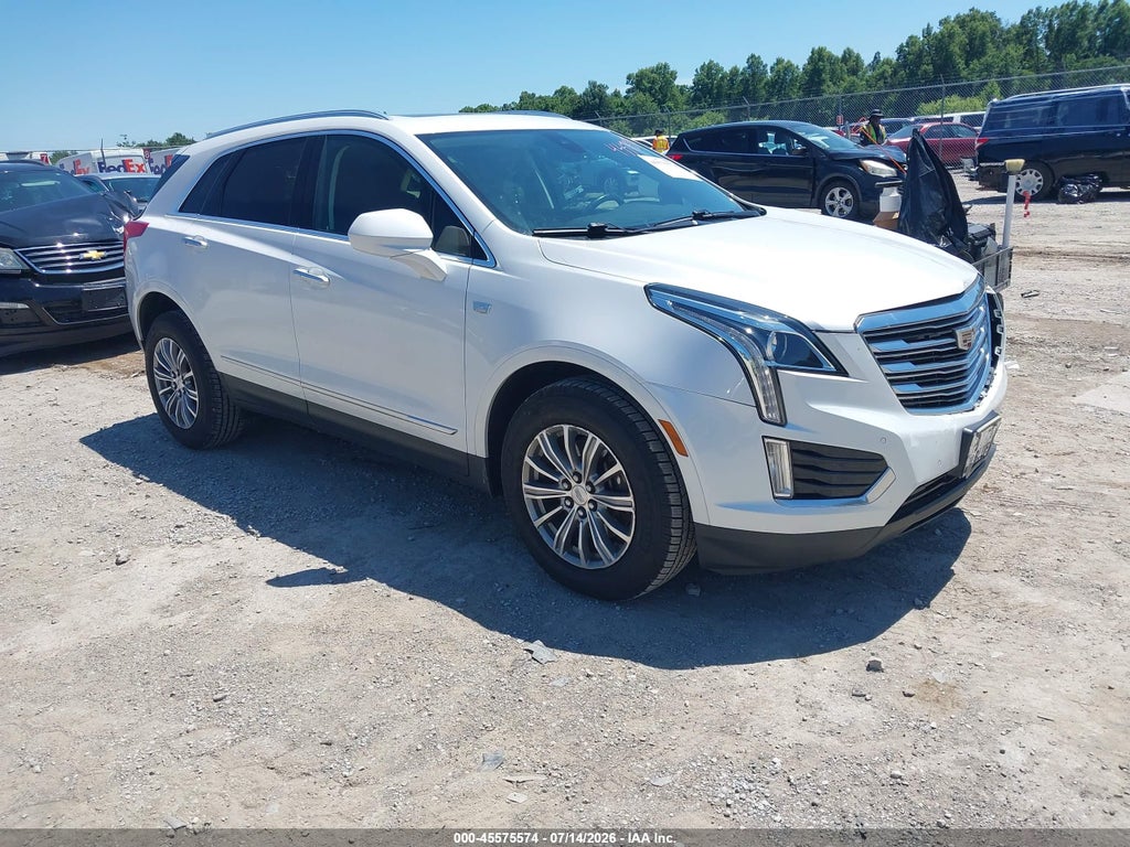 2017 CADILLAC XT5