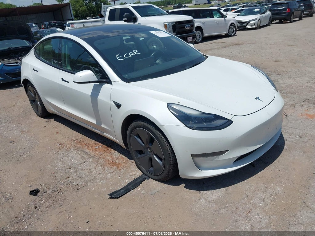 TESLA MODEL 3 2022