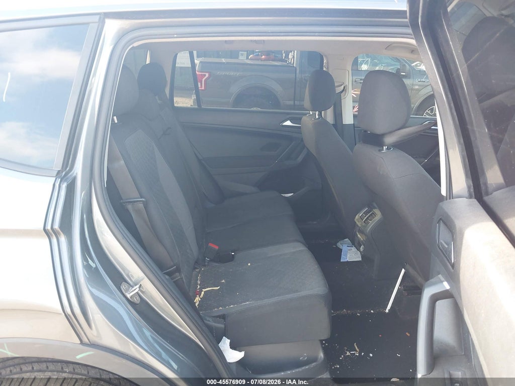 2018 Volkswagen Tiguan 2.0T S photo 8