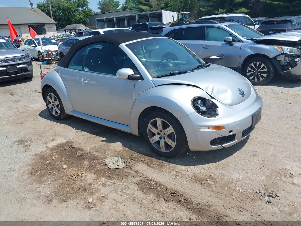 2006 VOLKSWAGEN NEW BEETLE