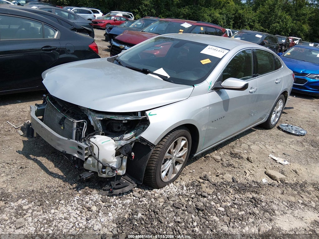 2020 Chevrolet Malibu FWD LT photo 2