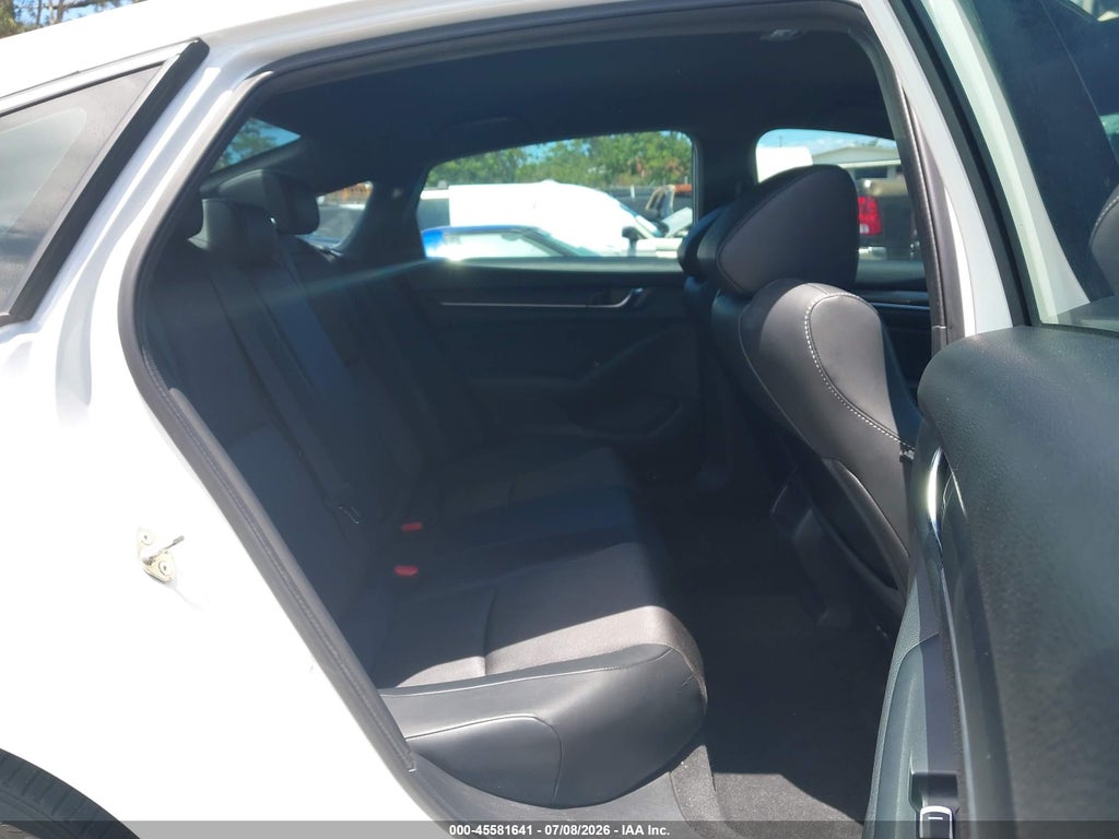 2018 Honda Accord Sport photo 8