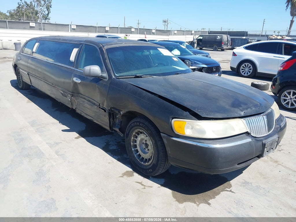 2000 LINCOLN TOWN CAR