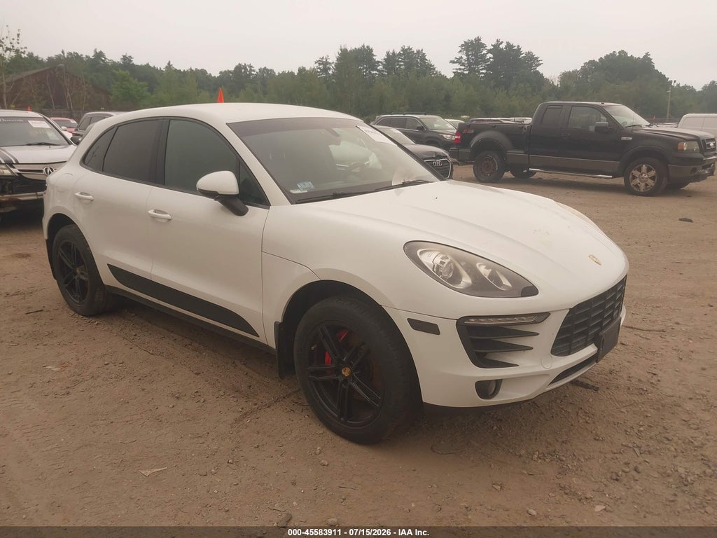 2016 PORSCHE MACAN