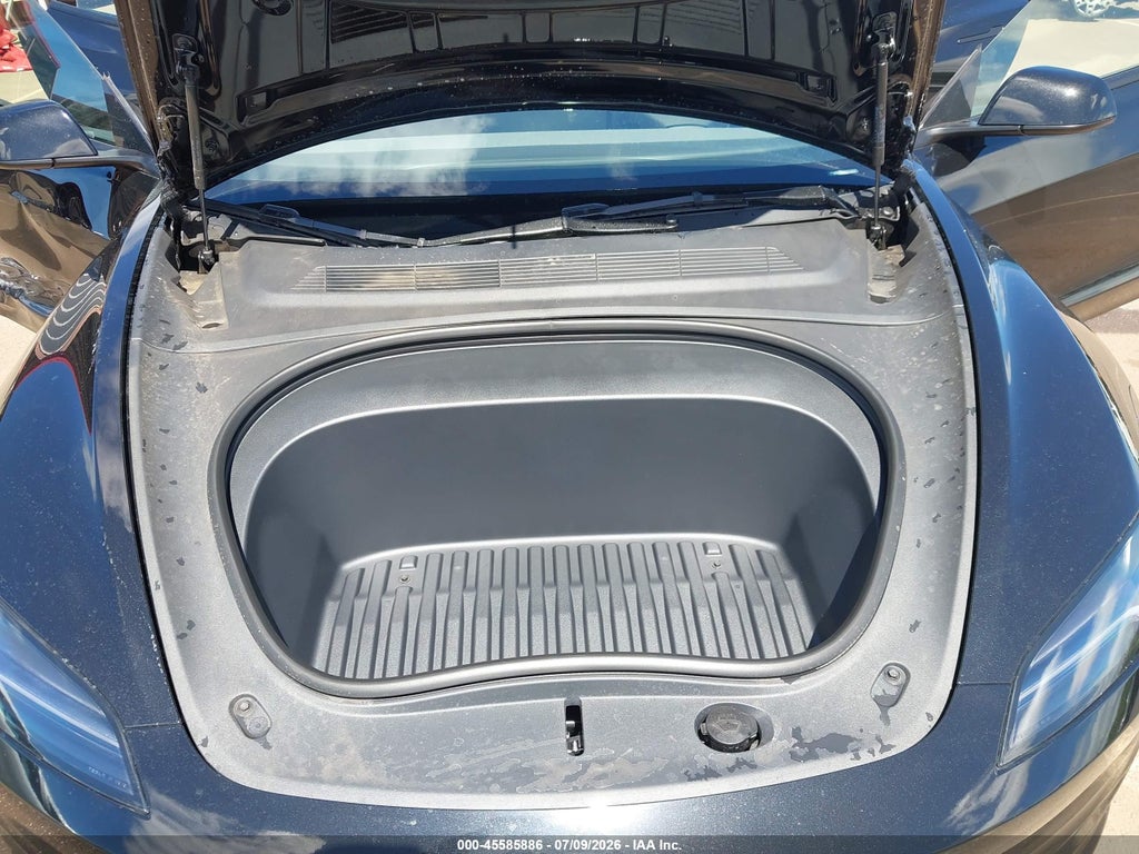 2025 Tesla Model 3 Long Range ALL-Wheel Drive photo 10