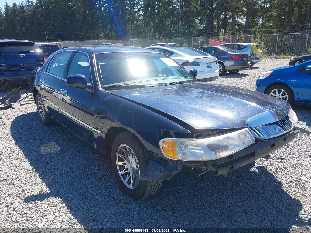 2001 LINCOLN TOWN CAR