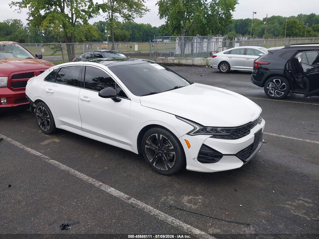 2022 KIA K5