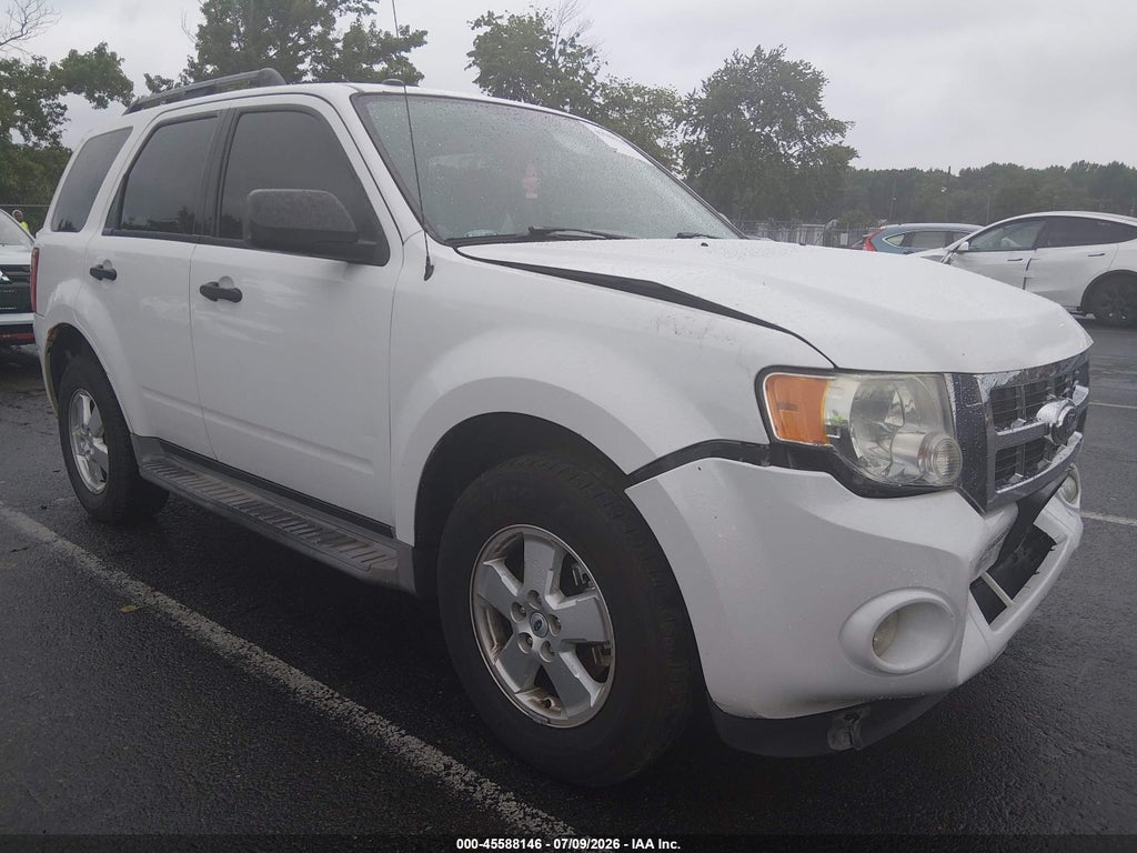 2011 FORD ESCAPE