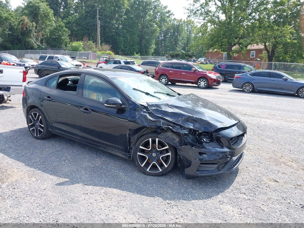 2018 VOLVO S60
