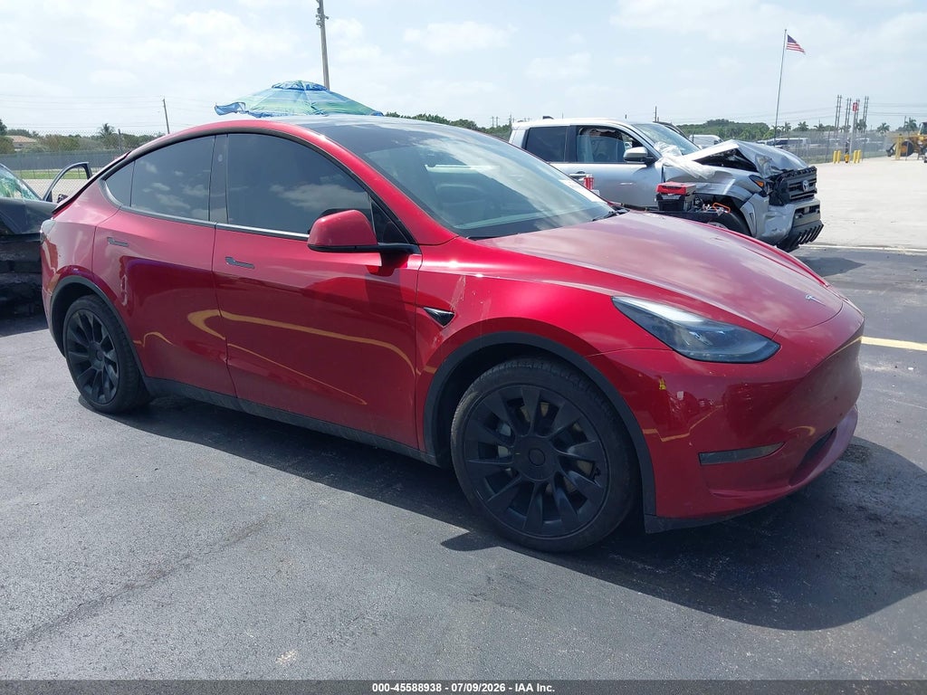 2024 TESLA MODEL Y