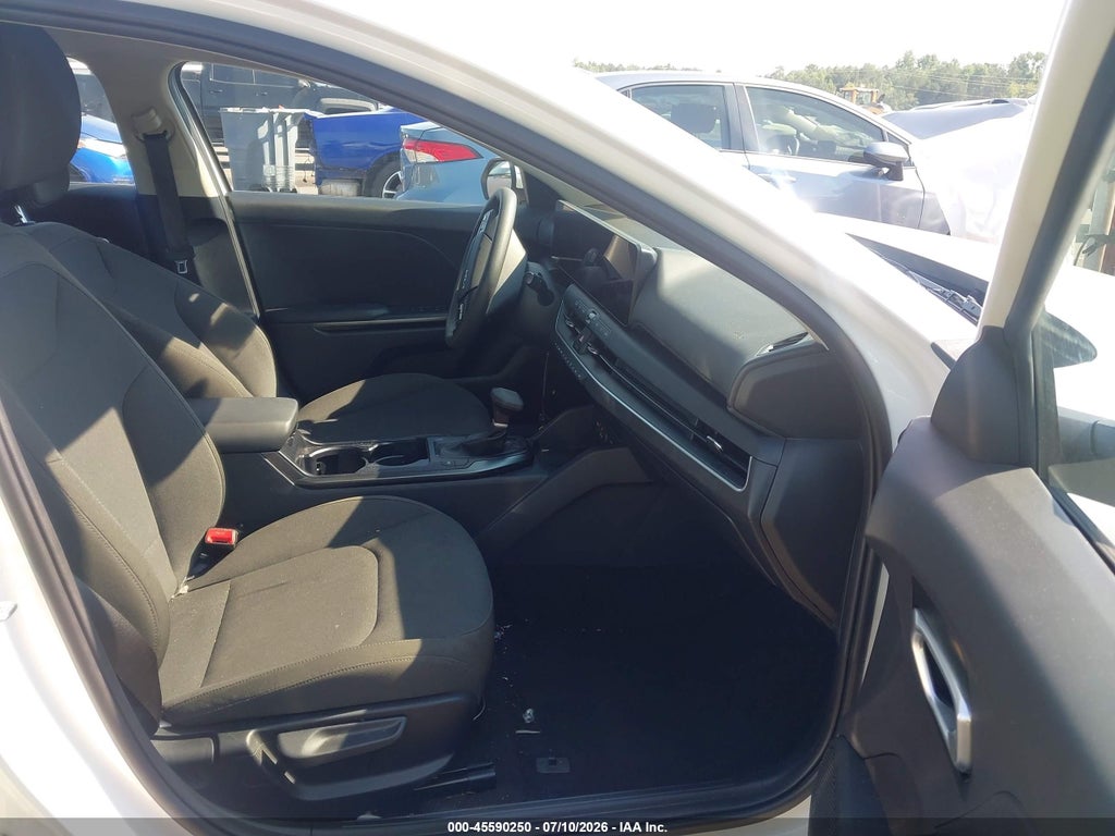 2026 Kia K4 LX photo 5