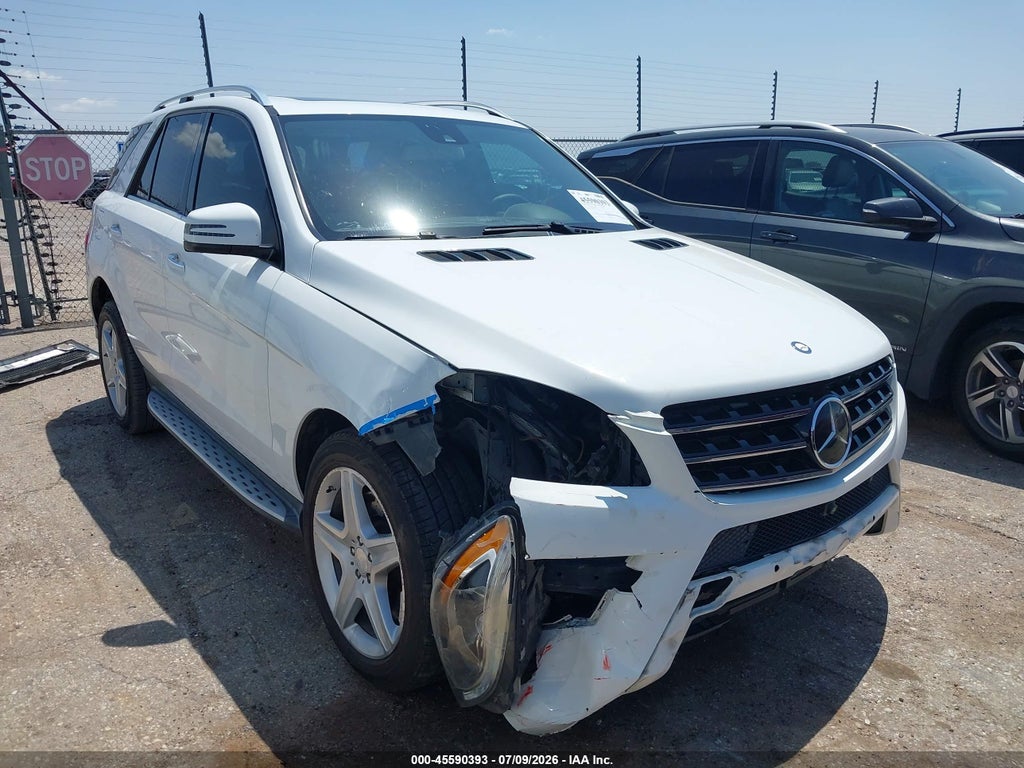 2014 Mercedes-Benz ML 550 4MATIC photo 1