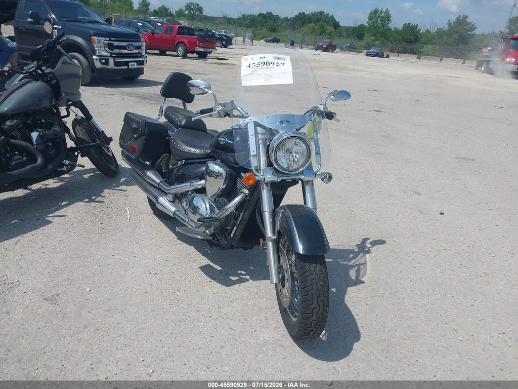 2011 SUZUKI VL800