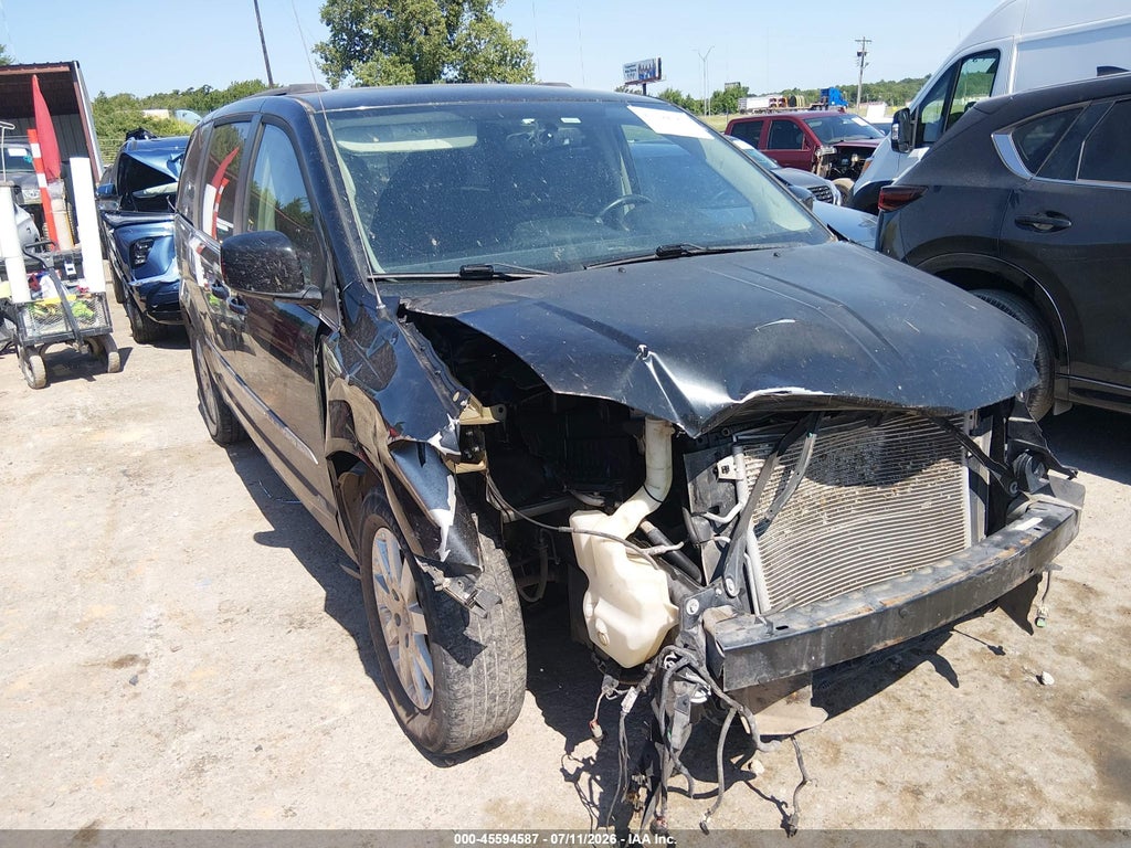 2016 CHRYSLER TOWN & COUNTRY