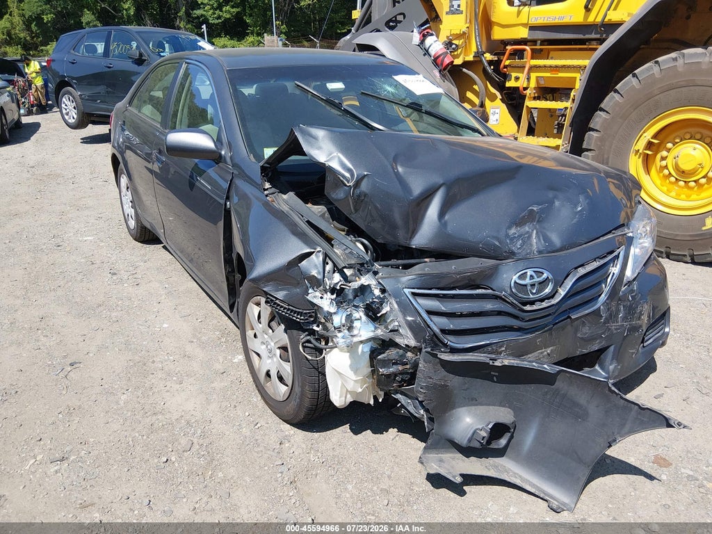 2011 TOYOTA CAMRY