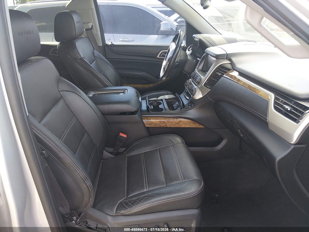 2015 GMC Yukon Denali photo 5
