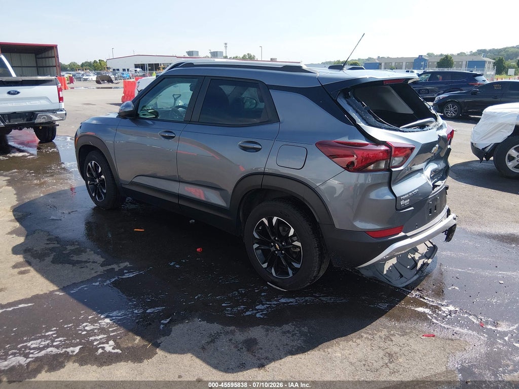 2021 Chevrolet Trailblazer FWD LT photo 3