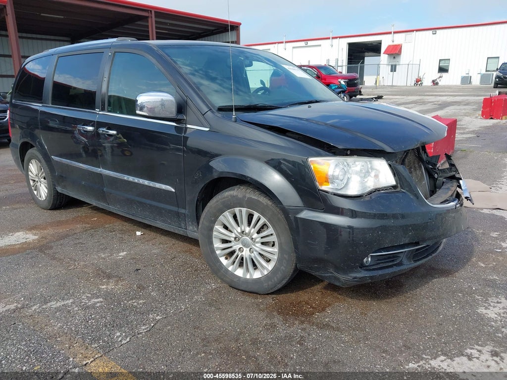 2014 Chrysler Town & Country Limited photo 1