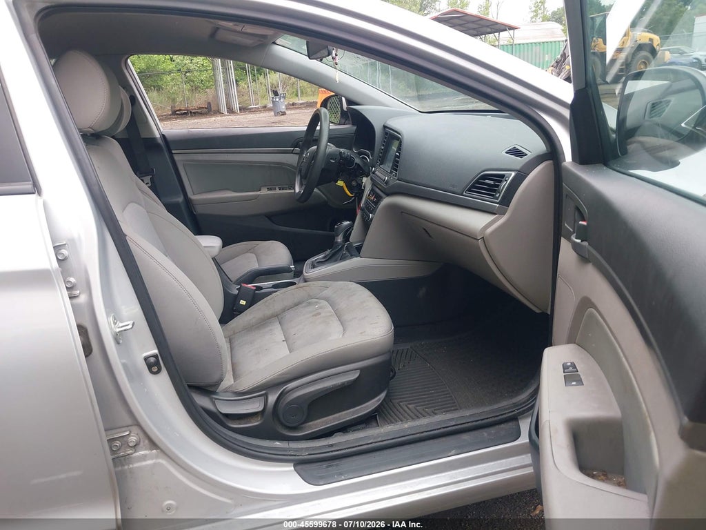 2017 Hyundai Elantra SE photo 5