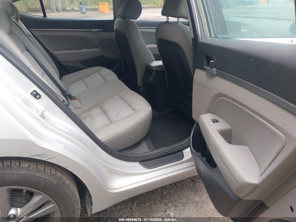 2017 Hyundai Elantra SE photo 8