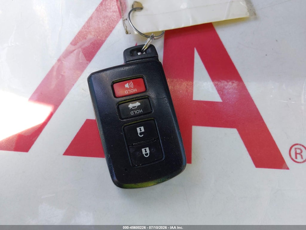 2013 Toyota Avalon Hybrid Limited photo 11