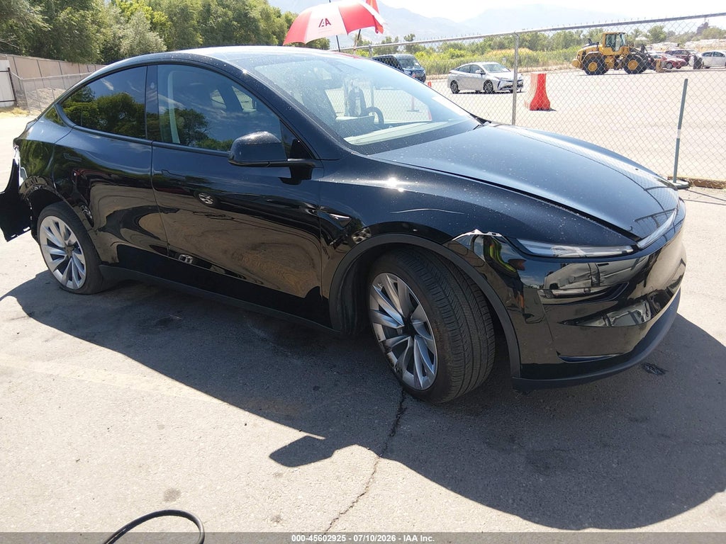 2026 TESLA MODEL Y