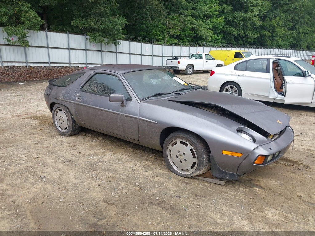 1986 PORSCHE 928