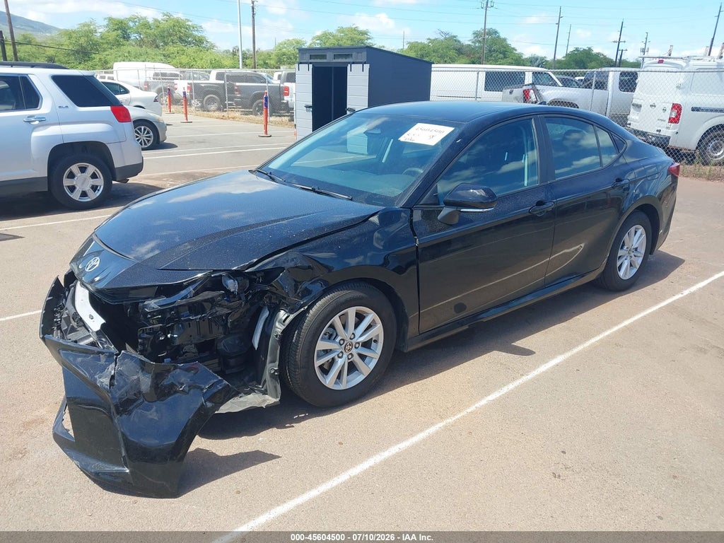 2025 Toyota Camry LE photo 6
