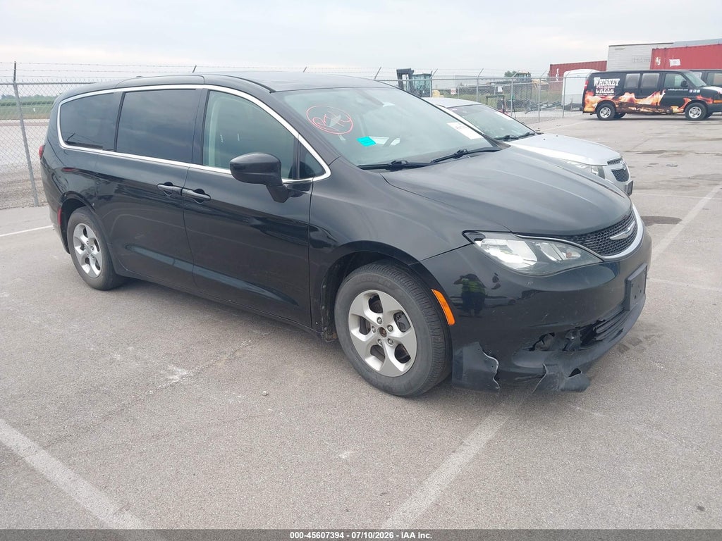 2017 CHRYSLER PACIFICA