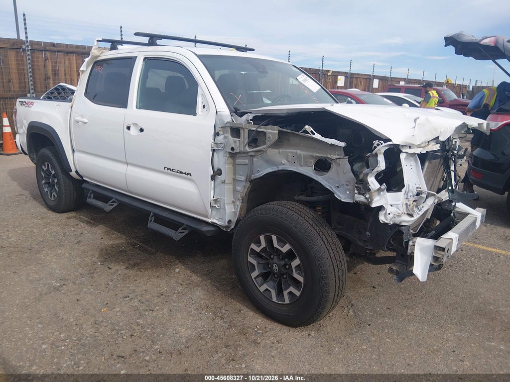 2020 Toyota Tacoma TRD OFF-Road photo 1