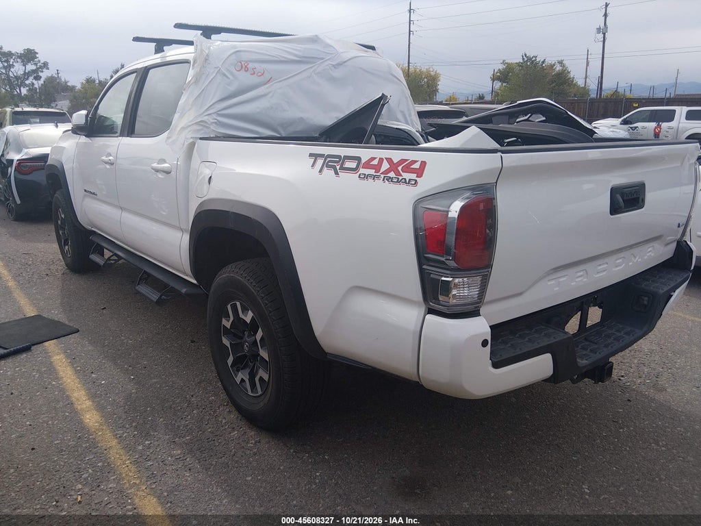 2020 Toyota Tacoma TRD OFF-Road photo 3