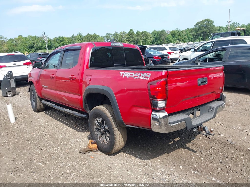 2019 Toyota Tacoma TRD OFF Road photo 3