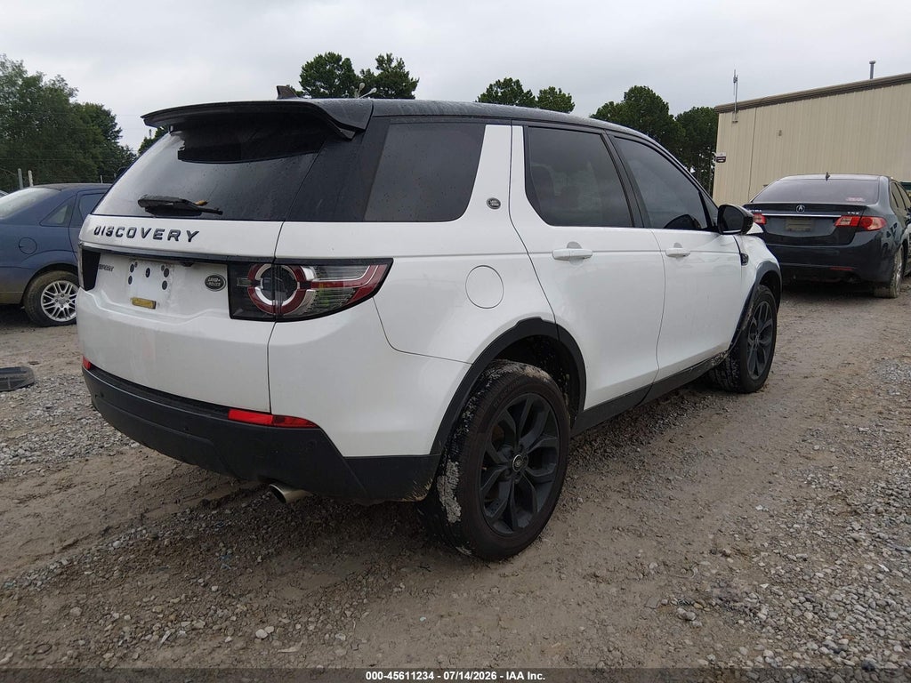 2016 Land Rover Discovery Sport HSE photo 4