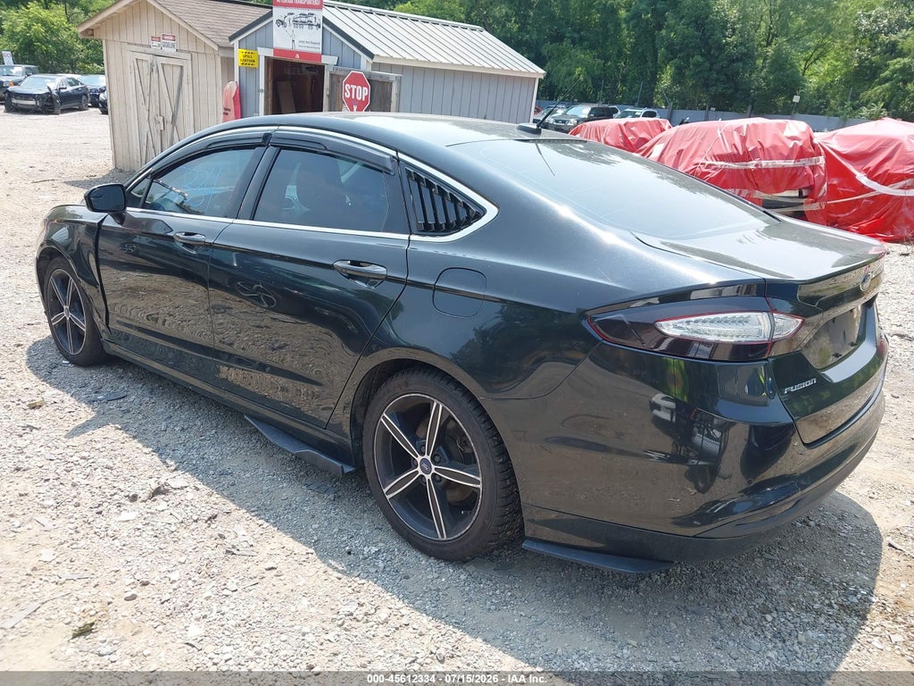 2015 Ford Fusion SE photo 3