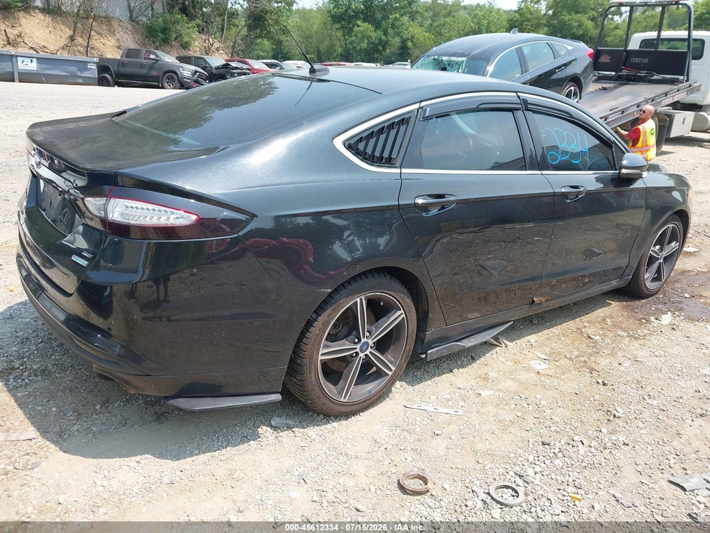 2015 Ford Fusion SE photo 4