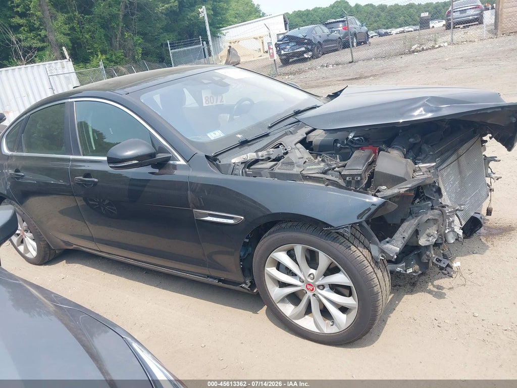 2017 JAGUAR XF