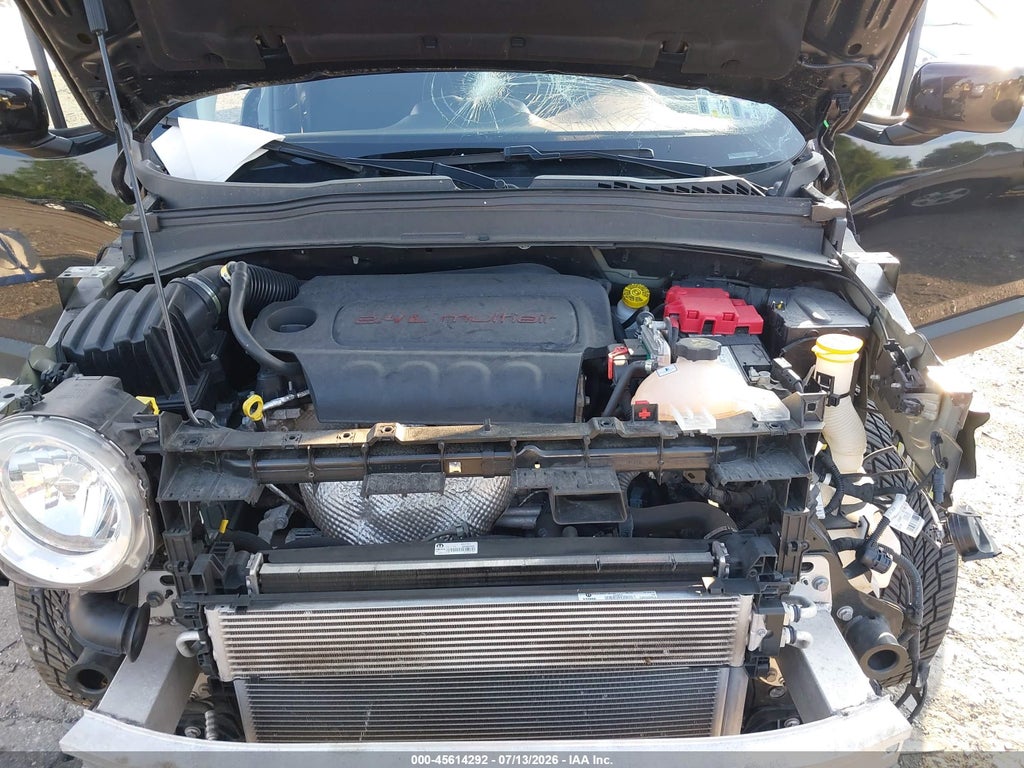 2021 Jeep Renegade Latitude FWD photo 10