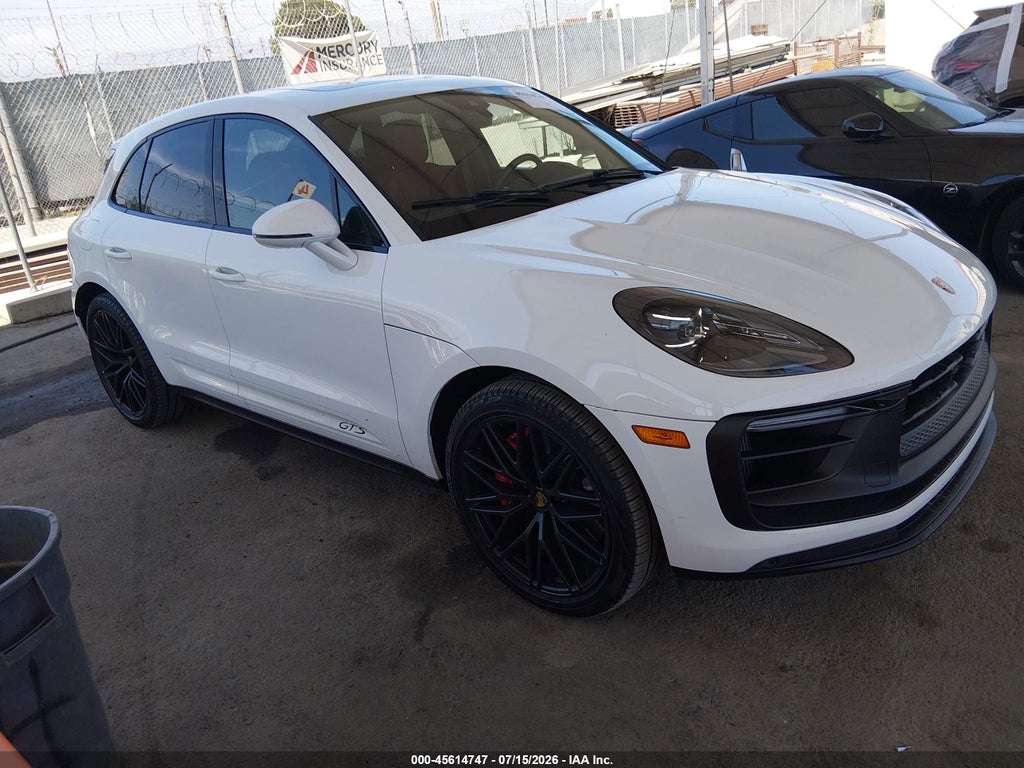 2024 PORSCHE MACAN
