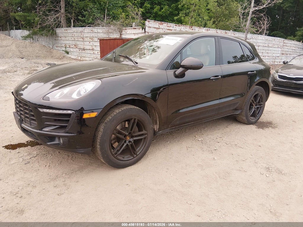 2017 Porsche Macan photo 2