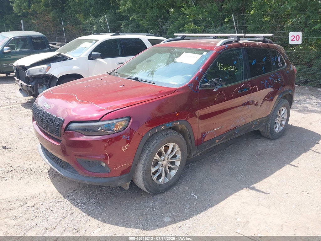 2019 Jeep Cherokee Latitude FWD photo 2
