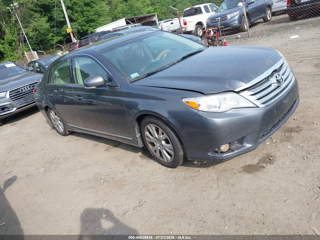 2011 TOYOTA AVALON