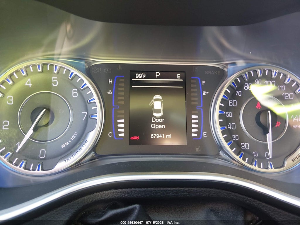 2016 Chrysler 200 Limited photo 7