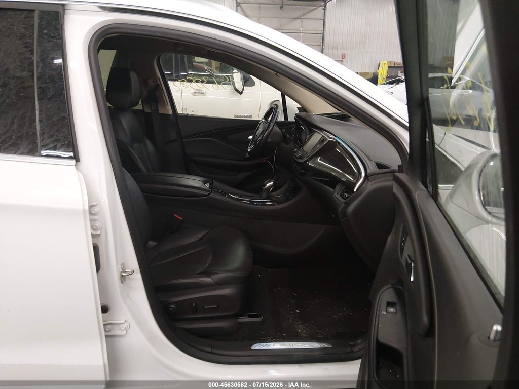 2018 Buick Envision Essence photo 5