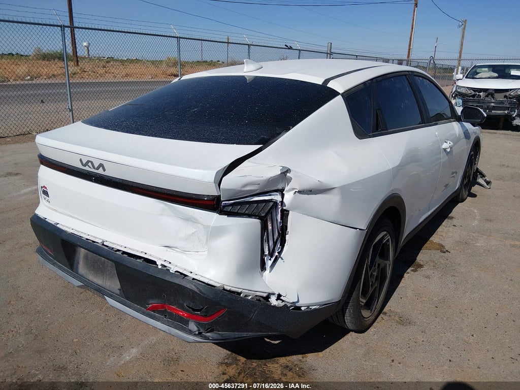 2025 Kia K4 EX photo 4