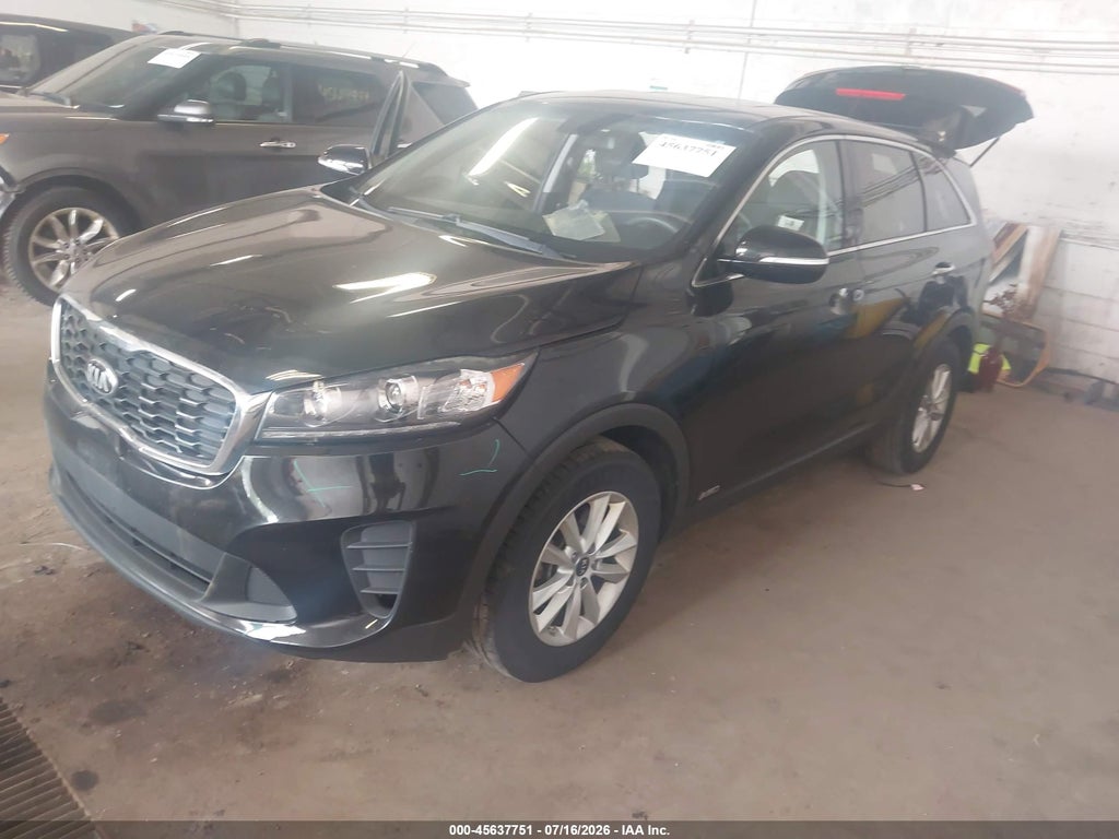 2019 Kia Sorento 3.3L LX photo 2